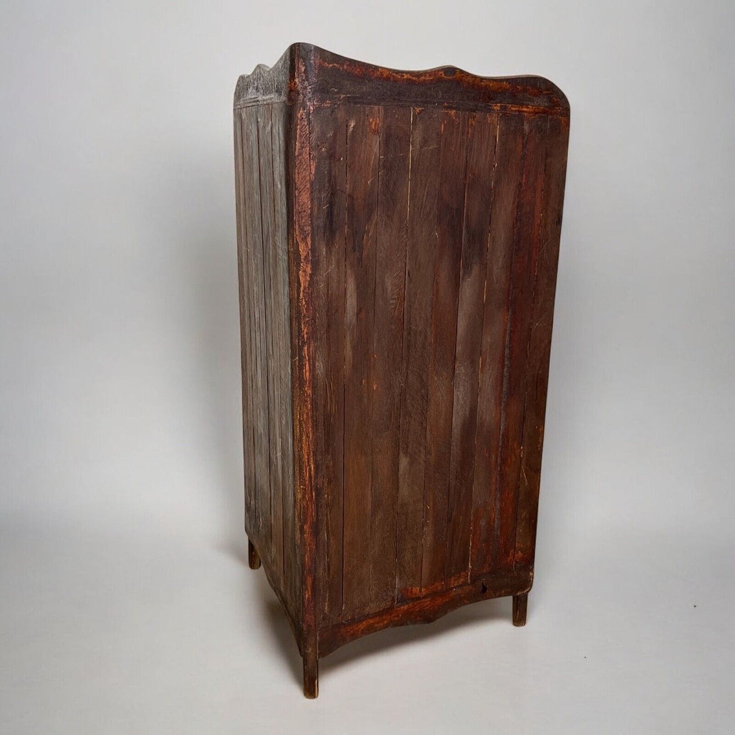 Angoliera antica rustica in legno mobile ad angolo libreria tavolino con ripiani Categoria Vetrine