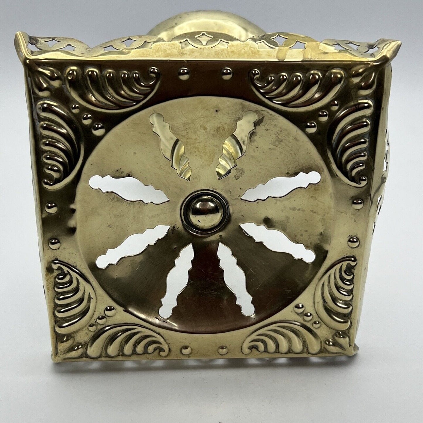 Antica alzata centrotavola porta teiera in Ottone epoca 800 piedistallo Inglese Categoria altro
