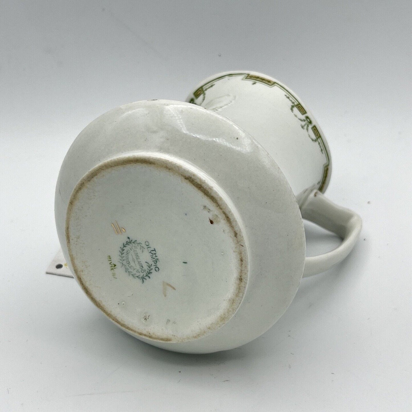 Antica Caraffa in ceramica bianca verde Inglese brocca epoca 900 vaso versatoio Categoria Servizio tazze - Tazze