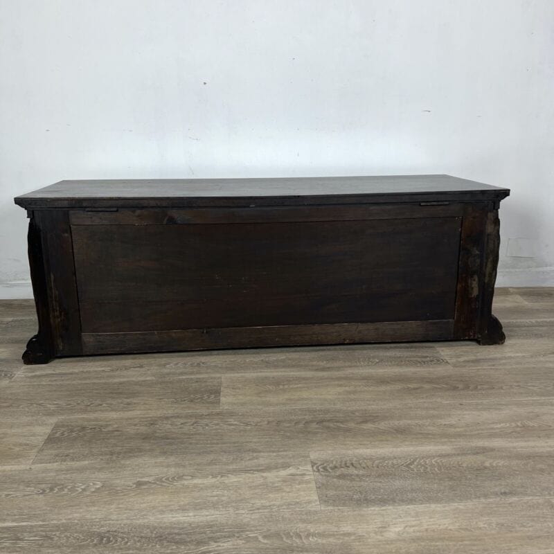 Antica Cassapanca intagliata stile rinascimento in legno Epoca 900 Baule Panca Categoria Casse & Bauli