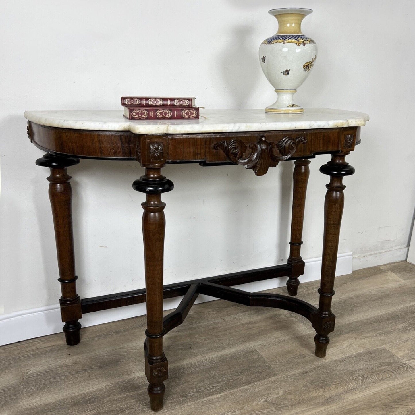 Antica Consolle Stile Luigi Filipp  in legno di noce da ingresso epoca 800 marmo Categoria  Tavoli - tavolinetti