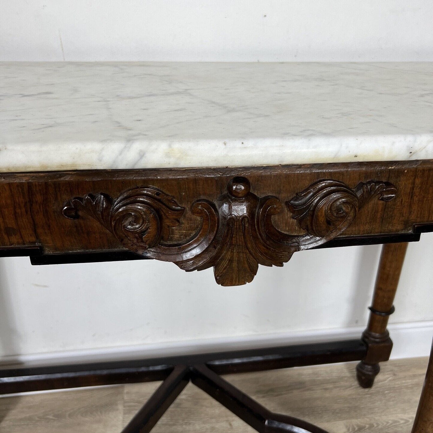 Antica Consolle Stile Luigi Filipp  in legno di noce da ingresso epoca 800 marmo Categoria  Tavoli - tavolinetti