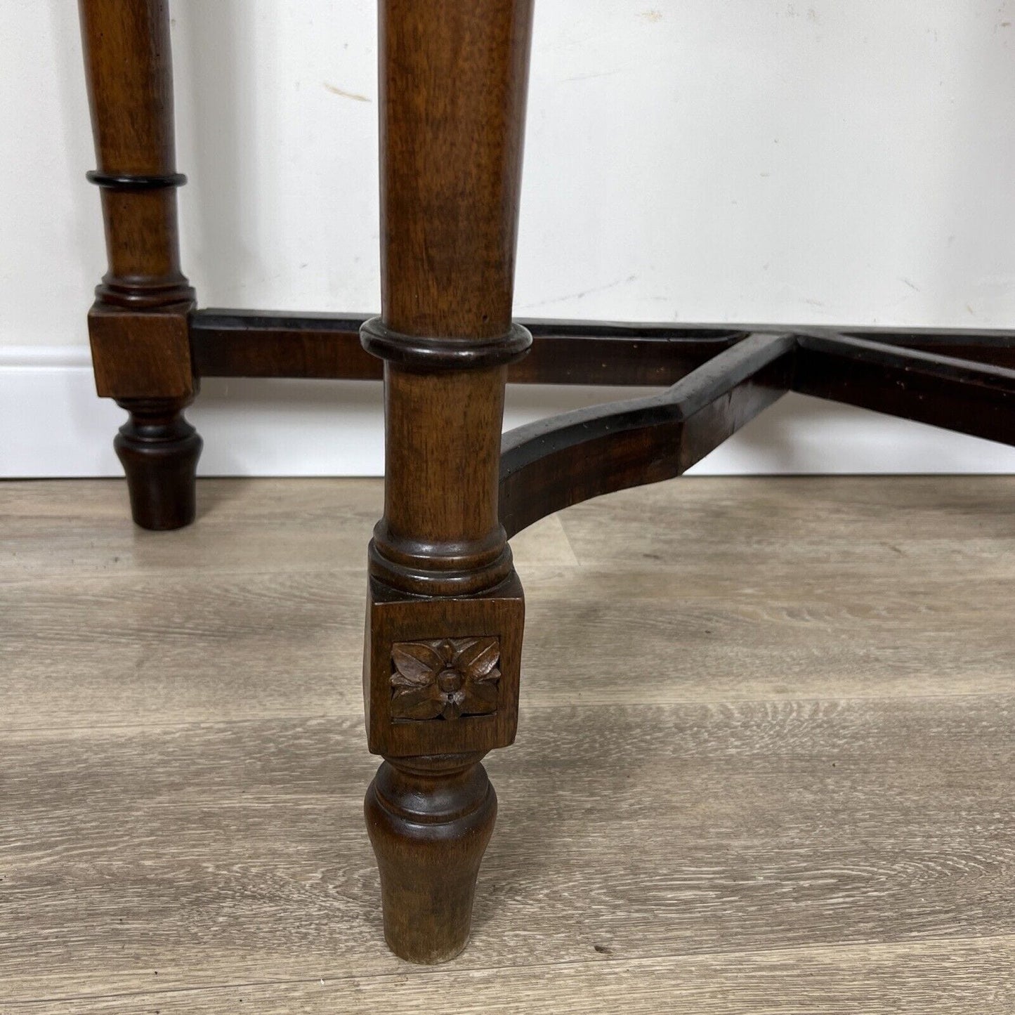 Antica Consolle Stile Luigi Filipp  in legno di noce da ingresso epoca 800 marmo Categoria  Tavoli - tavolinetti