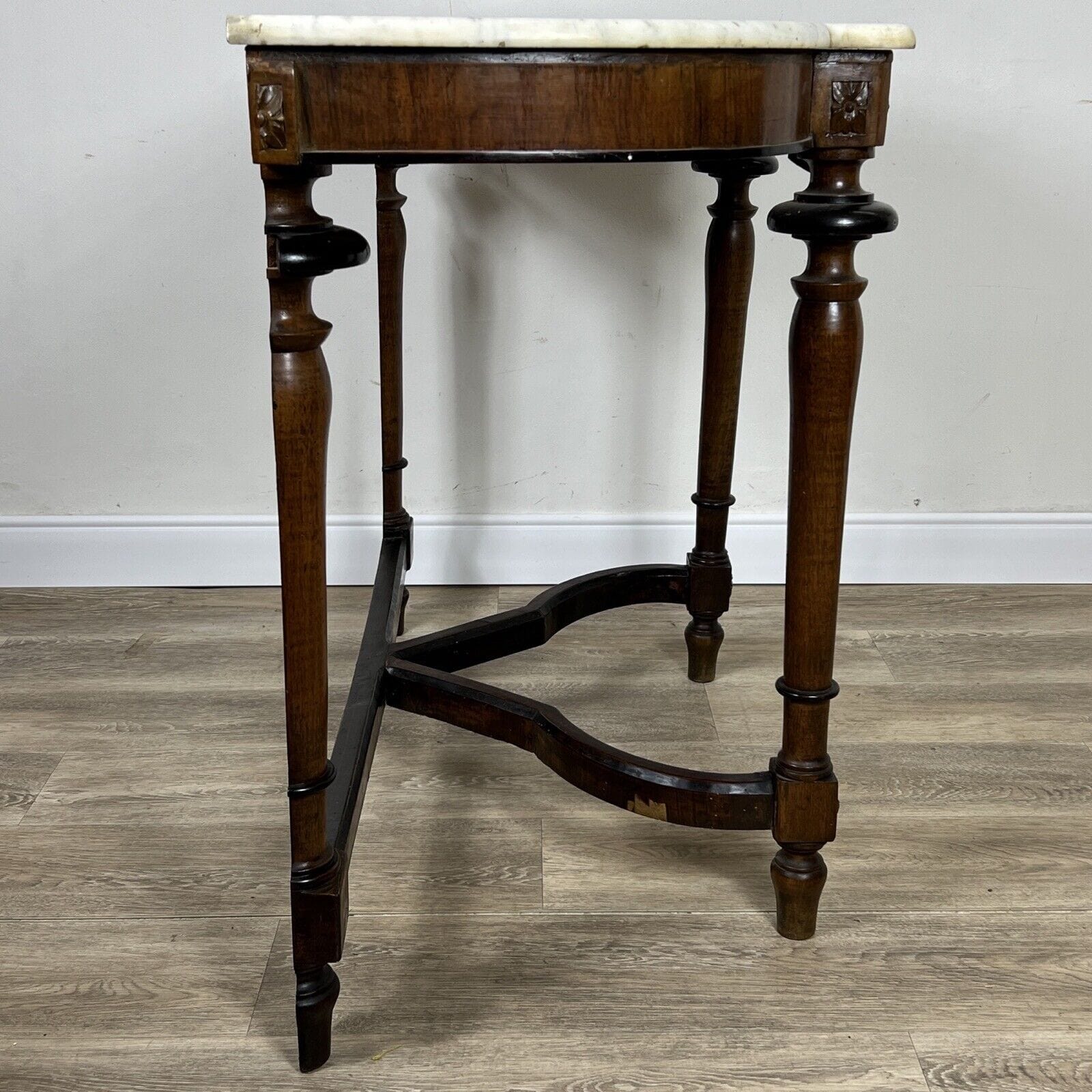 Antica Consolle Stile Luigi Filipp  in legno di noce da ingresso epoca 800 marmo Categoria  Tavoli - tavolinetti