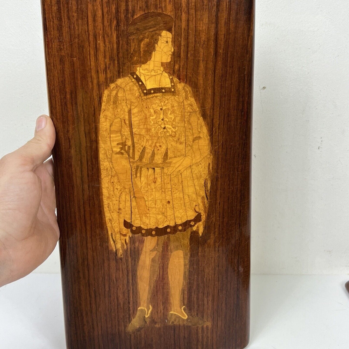 Antica coppia pannelli decorativi intarsiati in legno Andrea Gusmai mitologia Categoria Cimase-Fregi-Intagli in legno