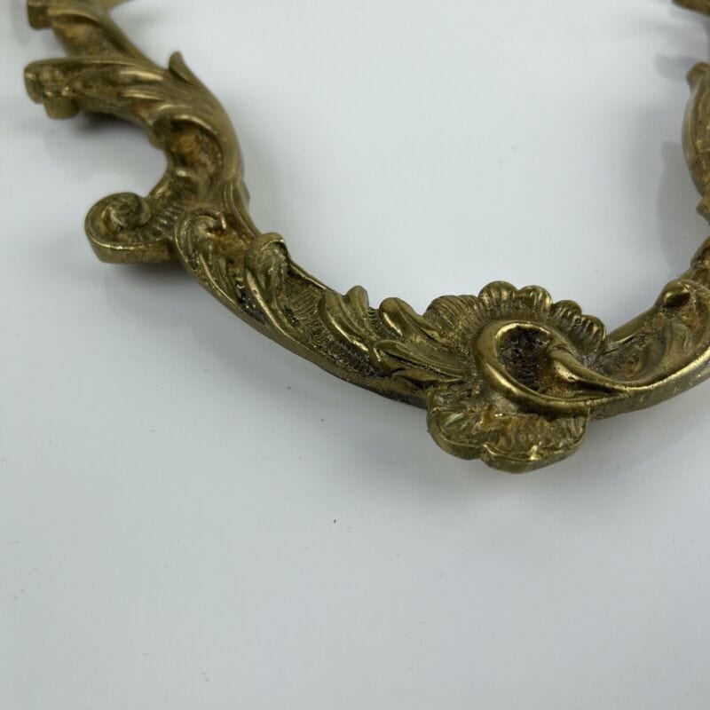 Antica Cornice in bronzo ottone per specchio anni 50 stile Barocco da parete Categoria altro