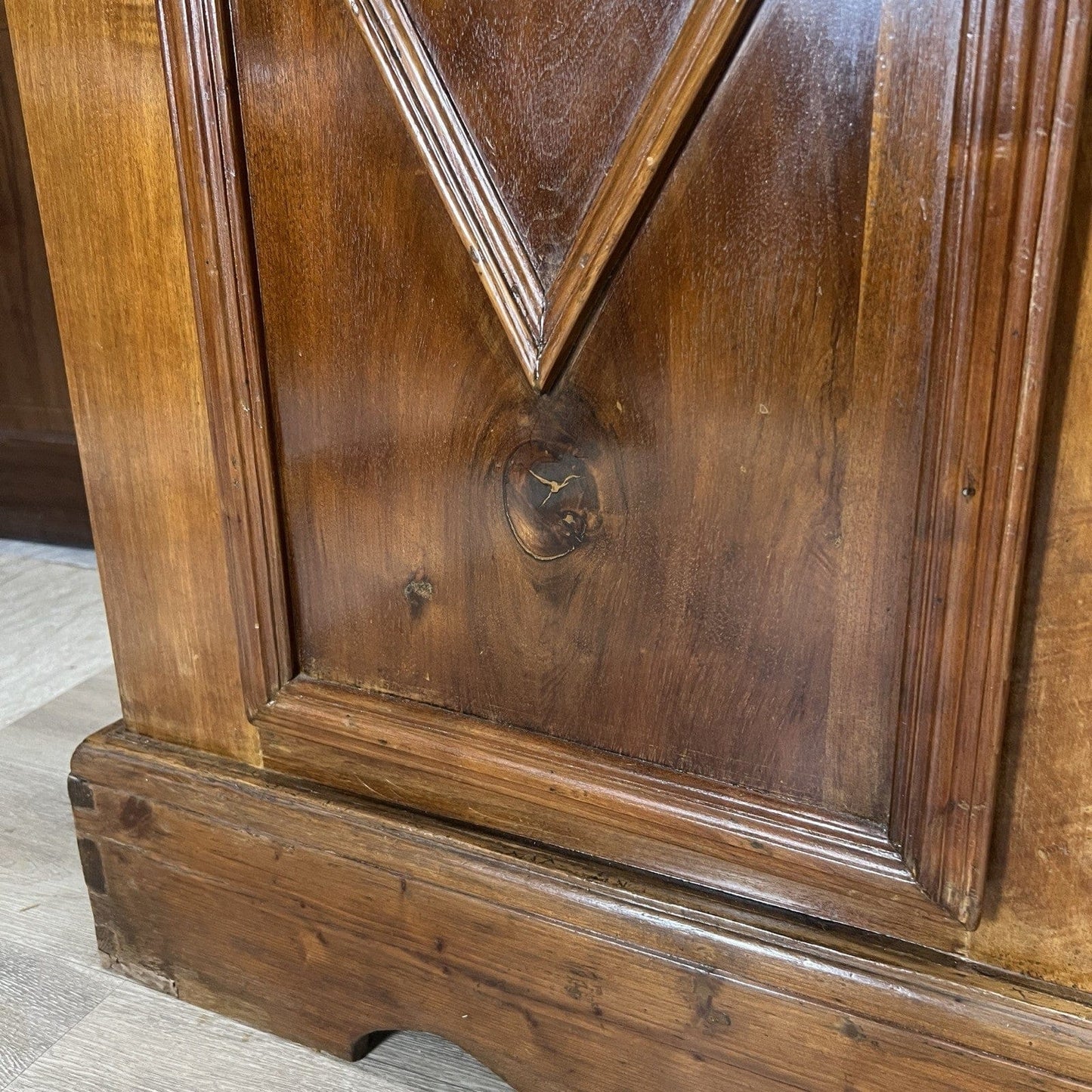 Antica Credenza Madia Servante Italiana d' Epoca 800 in legno di noce Stretta Categoria Servante - Servantini
