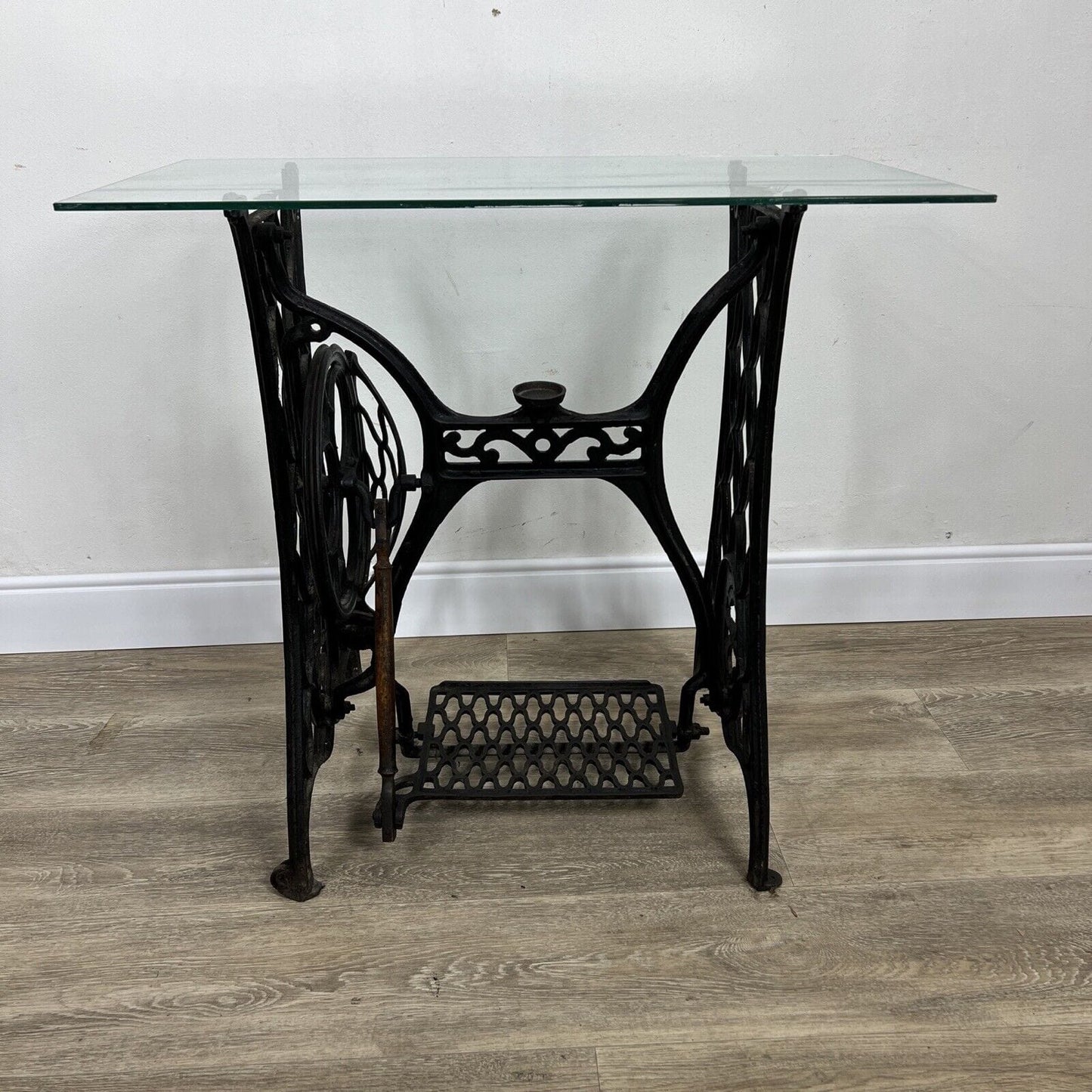 Antica Macchina da Cucire Singer vecchia ghisa vintage tavolino Consolle Vetro Categoria Tavoli - tavolinetti