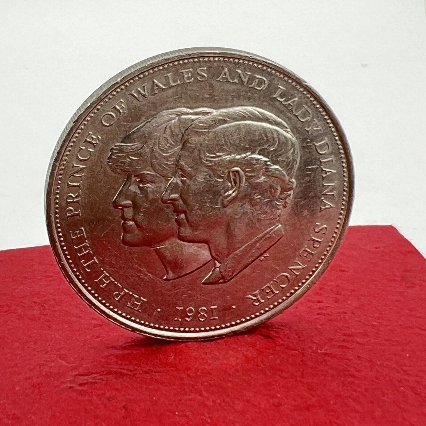 Antica Moneta Inglese Principe Carlo e Lady Diana Anno 1981 Regno Unito Penny Categoria Monete e banconote:Monete antiche:Altro monete antiche