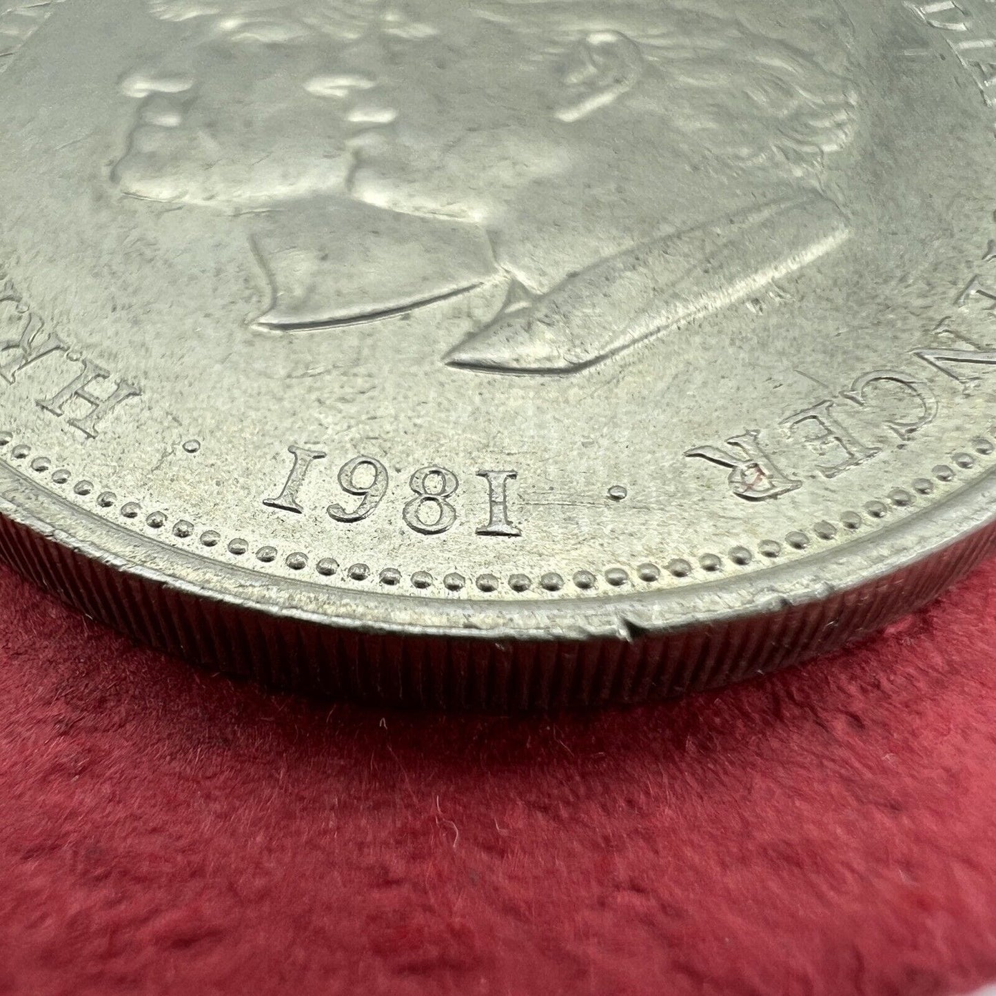 Antica Moneta Inglese Principe Carlo e Lady Diana Anno 1981 Regno Unito Penny Categoria Monete e banconote:Monete antiche:Altro monete antiche