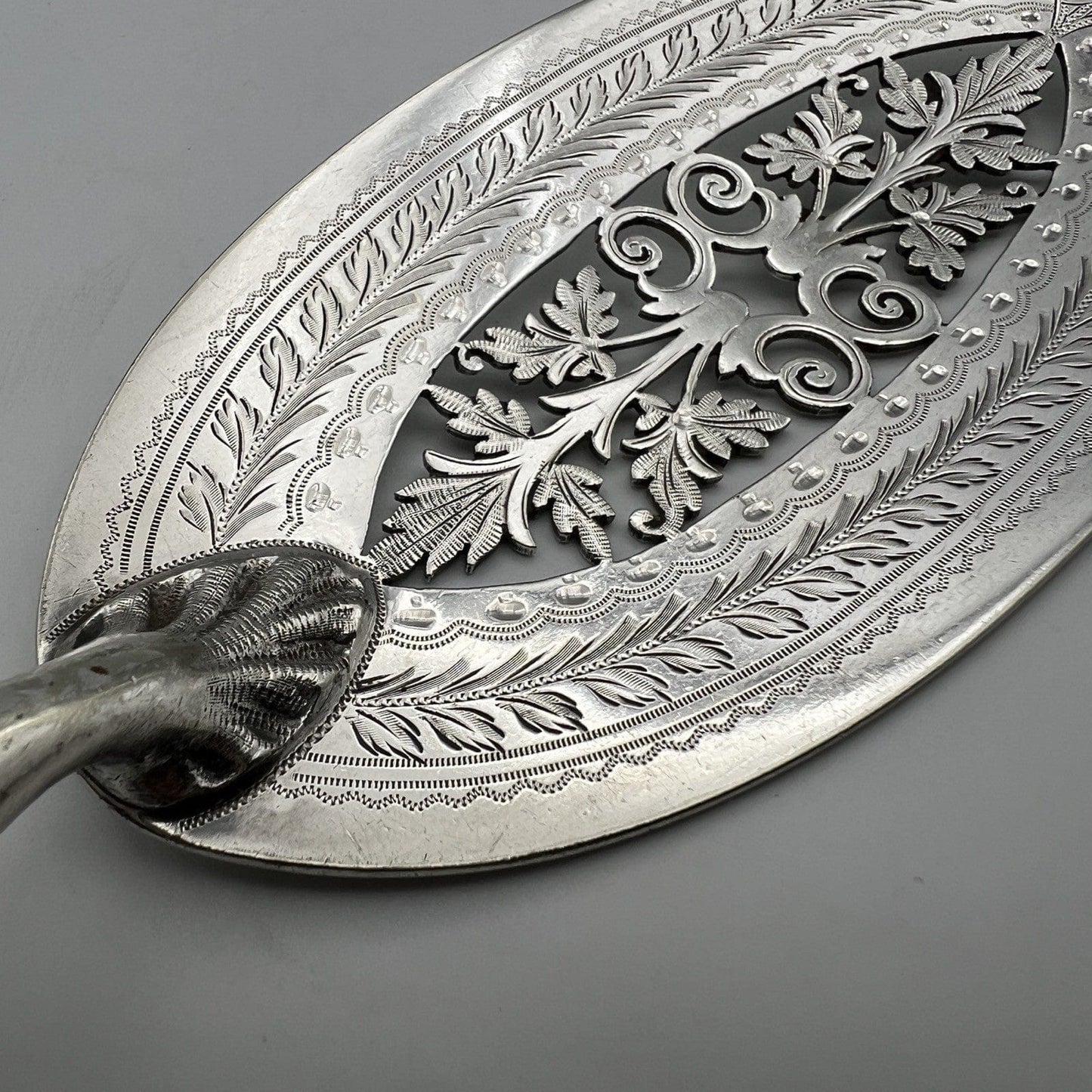 Antica Paletta da servizio pesce in Sheffield e Argento 925 per dolci traforata Categoria Silver plated sheffield style