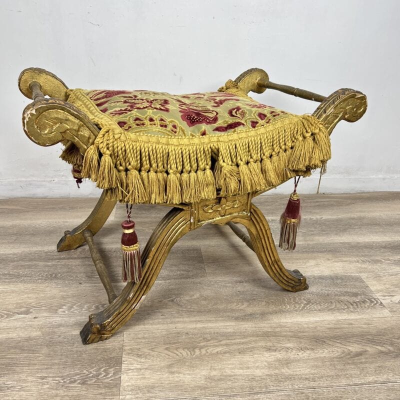 Antica Panchetta dormeuse stile barocco imbottita sgabello divanetto panca 900 Categoria Arredamento