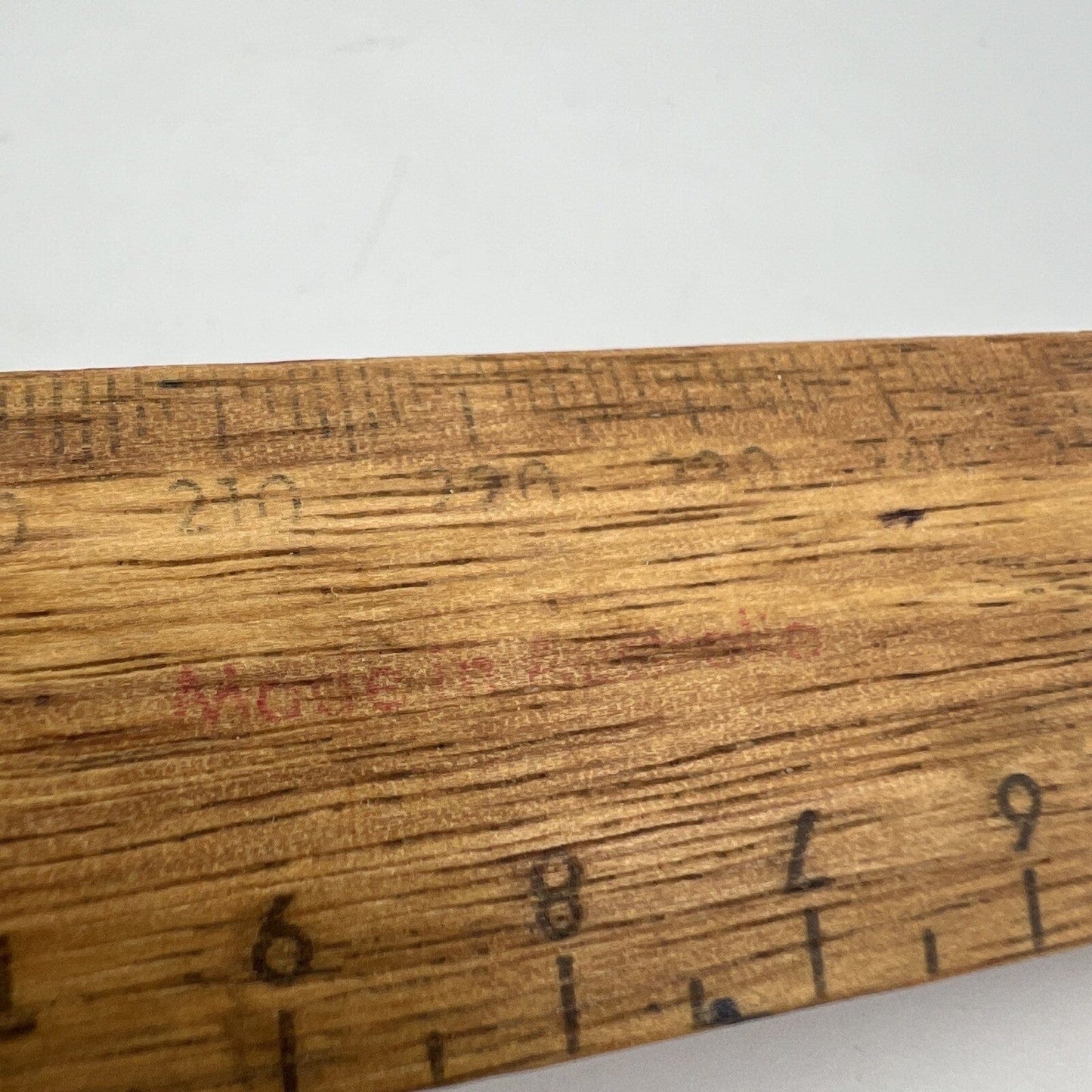 Antica riga righello inglese vintage in legno da scrivania per disegno Anni '70 Categoria Attrezzi e Strumenti