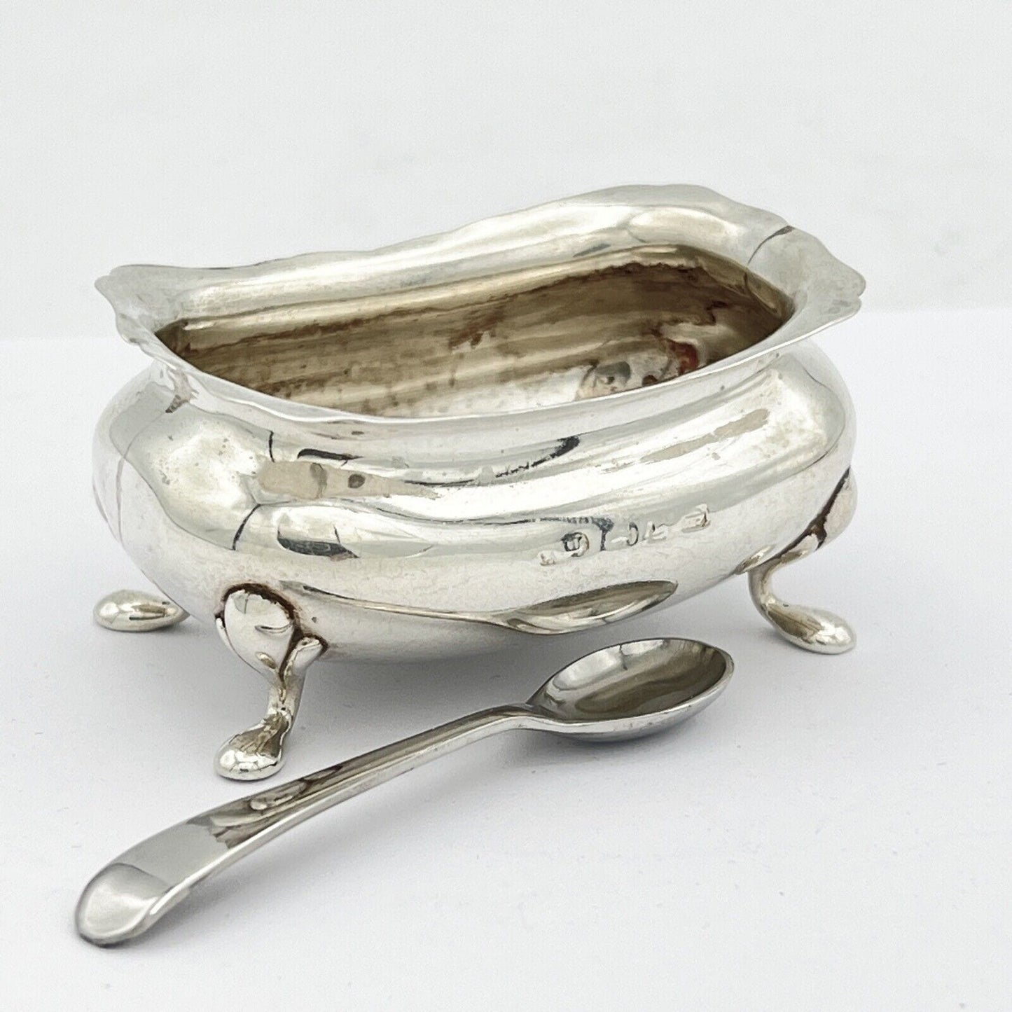 Antica Saliera in argento sterling silver 925 da tavola con cucchiaino epoca 800 Categoria Sheffield & Argento