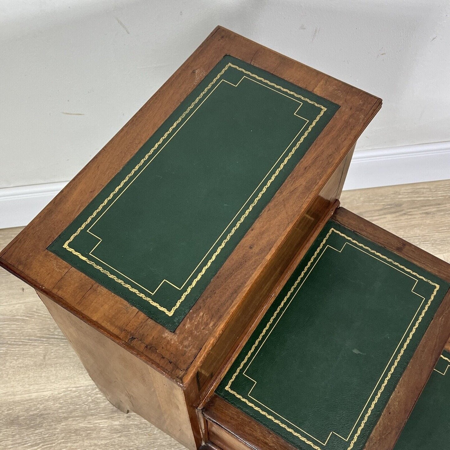 Antica Scaletta da biblioteca libreria scala in mogano e pelle epoca 800 Categoria Sgabelli - Pouf - Poggiapiedi