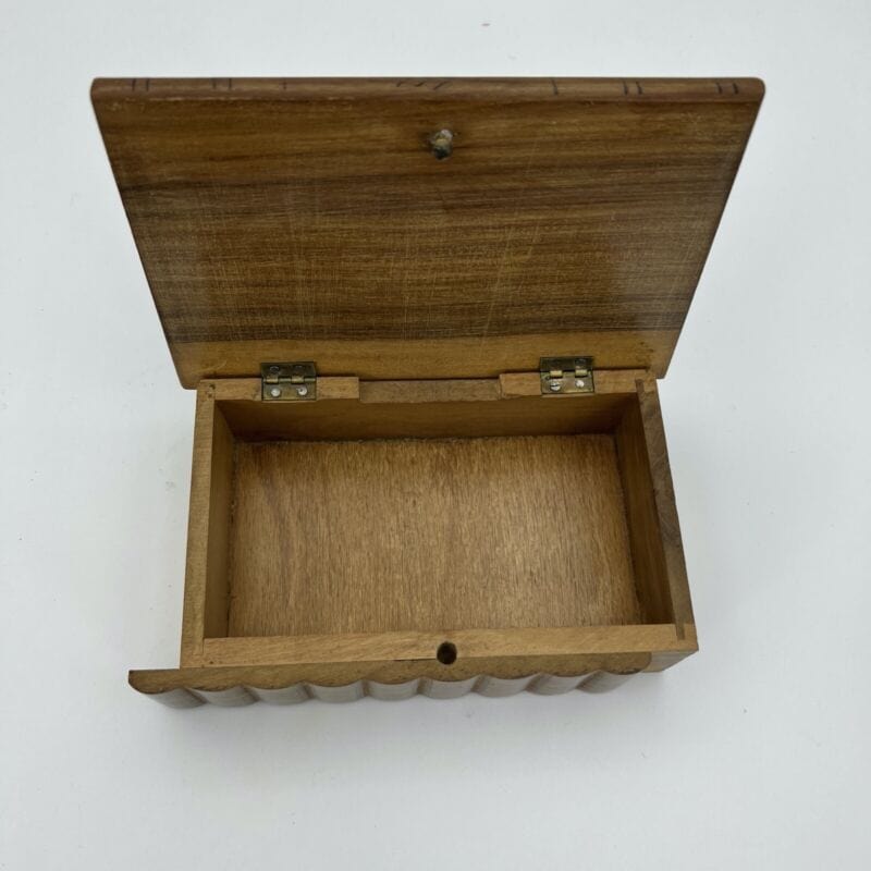 Antica Scatola sorrentina vintage monetiere in legno scatolina intarsiata 1940 Categoria Scatole in legno