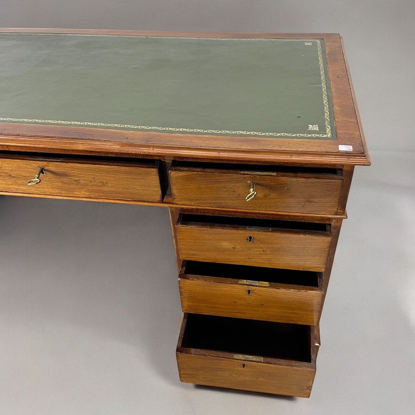 Antica scrivania scrittoio classica tavolo da ufficio epoca 800 piano in pelle Categoria Scrittoi & Ribalte