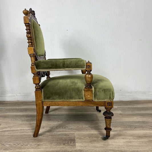 Antica sedia d'epoca 800 velluto verde con braccioli poltrona poltroncina cimasa Categoria  Sedie