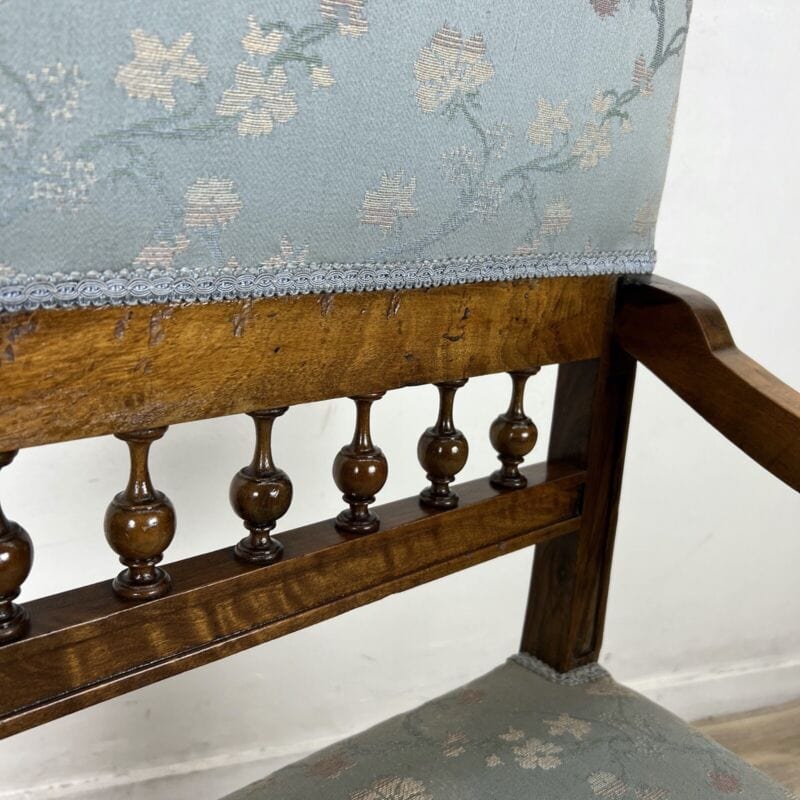 Antica sedia imbottita d' epoca 800 con braccioli Poltrona Poltroncina in legno Categoria Arredamento