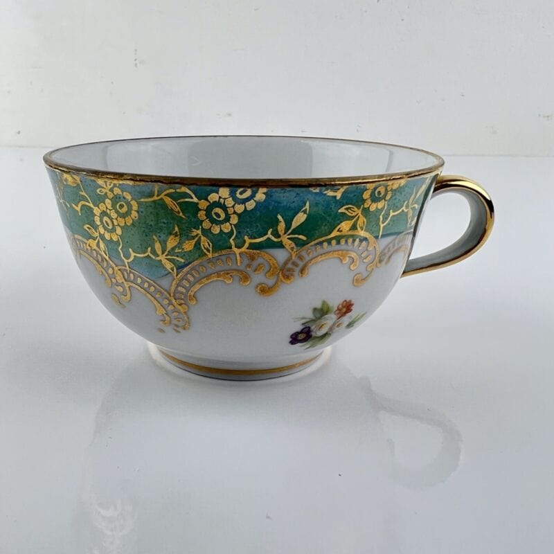 Antica Tazza da the te in porcellana Richard Ginori con piattino Fiori Verde Oro Categoria  Servizio tazze - Tazze