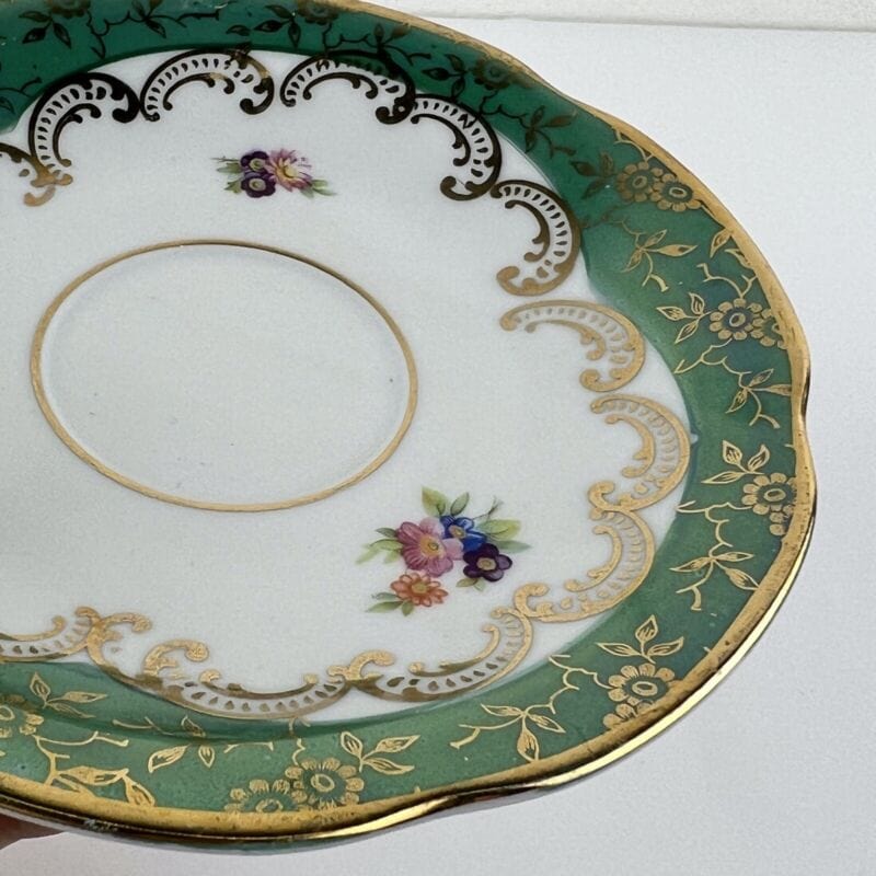 Antica Tazza da the te in porcellana Richard Ginori con piattino Fiori Verde Oro Categoria  Servizio tazze - Tazze