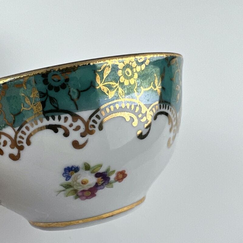 Antica Tazza da the te in porcellana Richard Ginori con piattino Fiori Verde Oro Categoria  Servizio tazze - Tazze