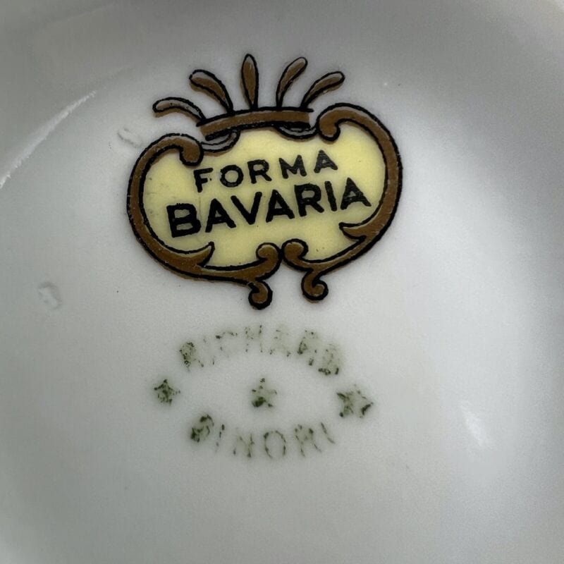 Antica Tazza da the te in porcellana Richard Ginori con piattino Fiori Verde Oro Categoria  Servizio tazze - Tazze