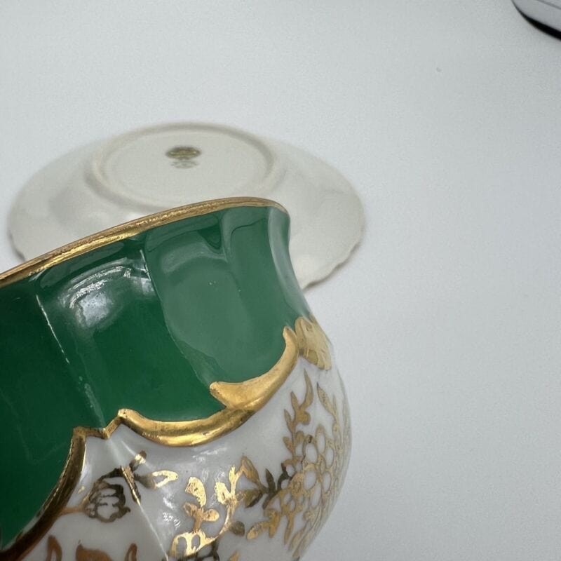 Antica Tazza da the te in porcellana Richard Ginori con piattino Fiori Verde Oro Categoria  Servizio tazze - Tazze