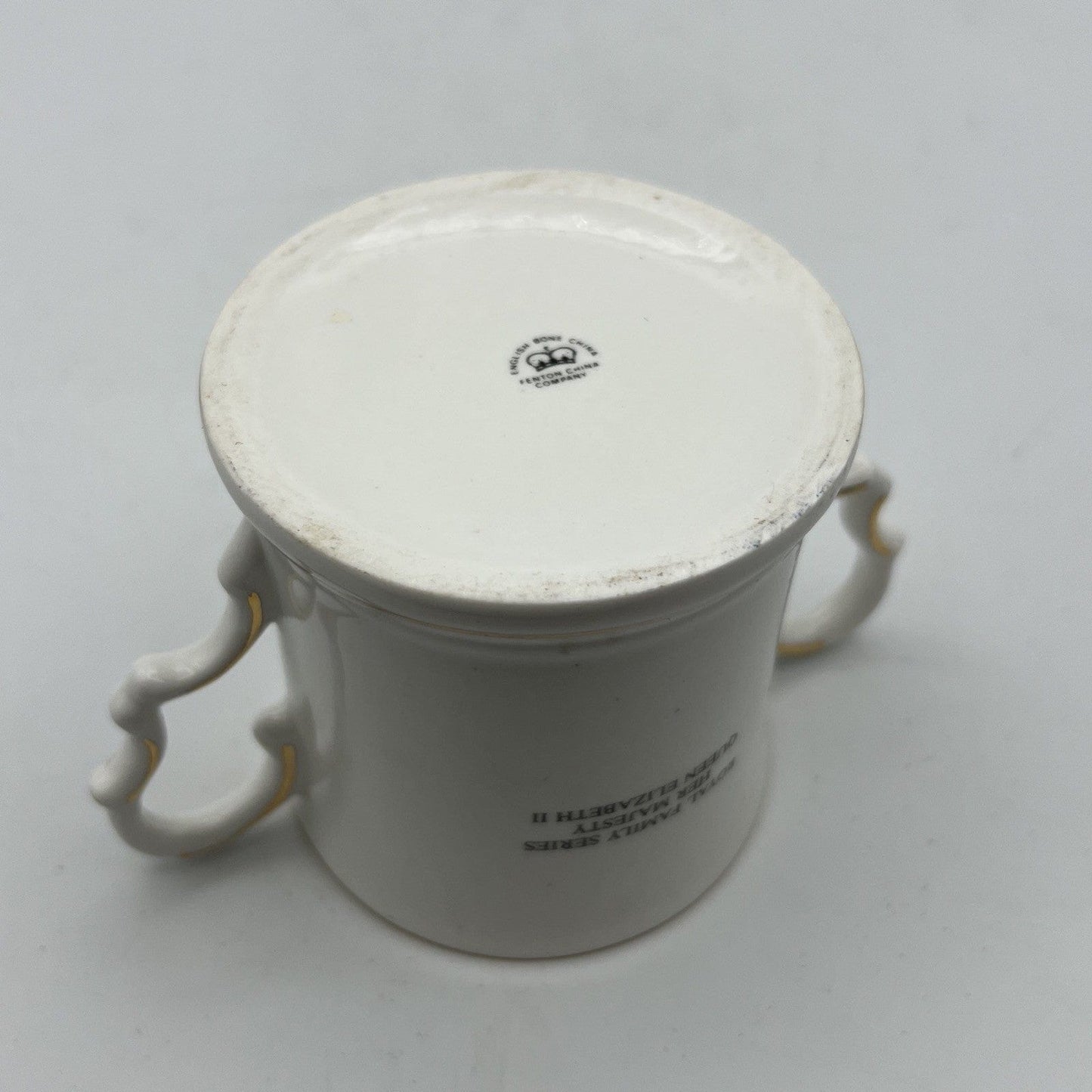 Antica Tazza Mug in Ceramica Inglese Regina Elisabetta II Casa Reale anni '70 Categoria Arte e antiquariato:Porcellana e ceramica:Altro porcellana e ceramica