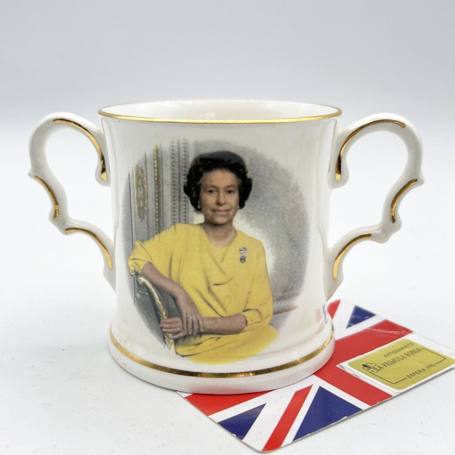 Antica Tazza Mug in Ceramica Inglese Regina Elisabetta II Casa Reale anni '70 Categoria Arte e antiquariato:Porcellana e ceramica:Altro porcellana e ceramica