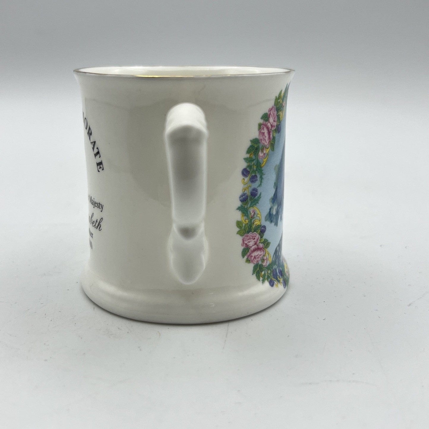 Antica Tazza Mug in Ceramica Inglese Regina Madre Elisabetta Casa Reale 100 anni Categoria  Boccali