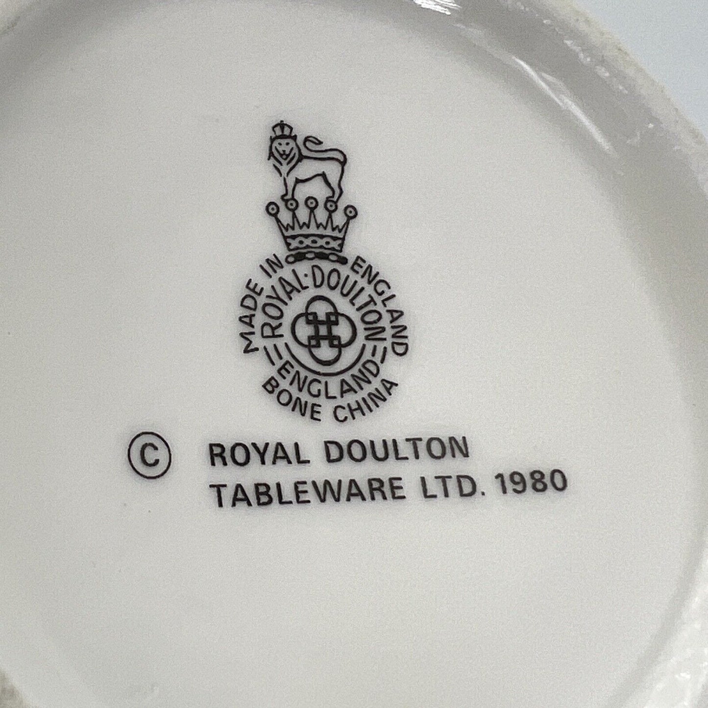 Antica Tazza Mug in Ceramica Inglese Regina Madre Elisabetta Casa Reale 80 anni Categoria Boccali