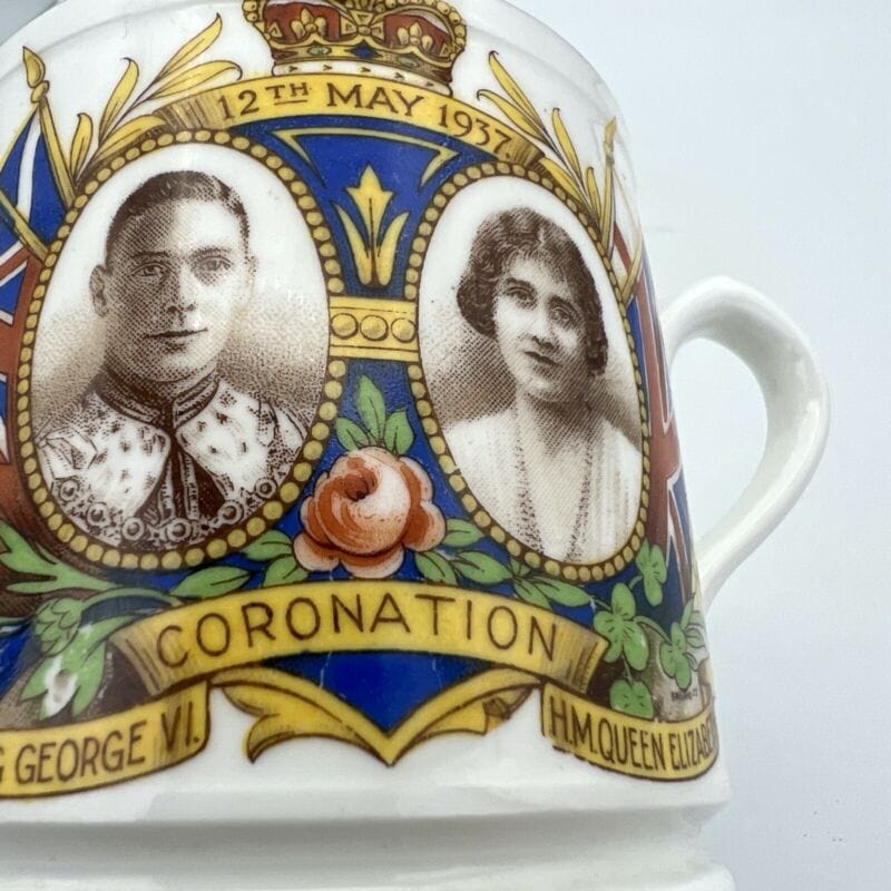 Antica Tazza Mug in porcellana Inglese Re Giorgio VI Casa Reale commemorativa Categoria Ceramiche e Porcellane