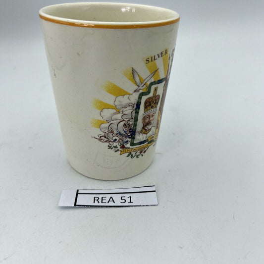 Antica Tazza Mug Inglese da collezione Re Giorgio V & Mary Casa Reale anno 1935 Categoria  Arte e antiquariato:Porcellana e ceramica:Altro porcellana e ceramica