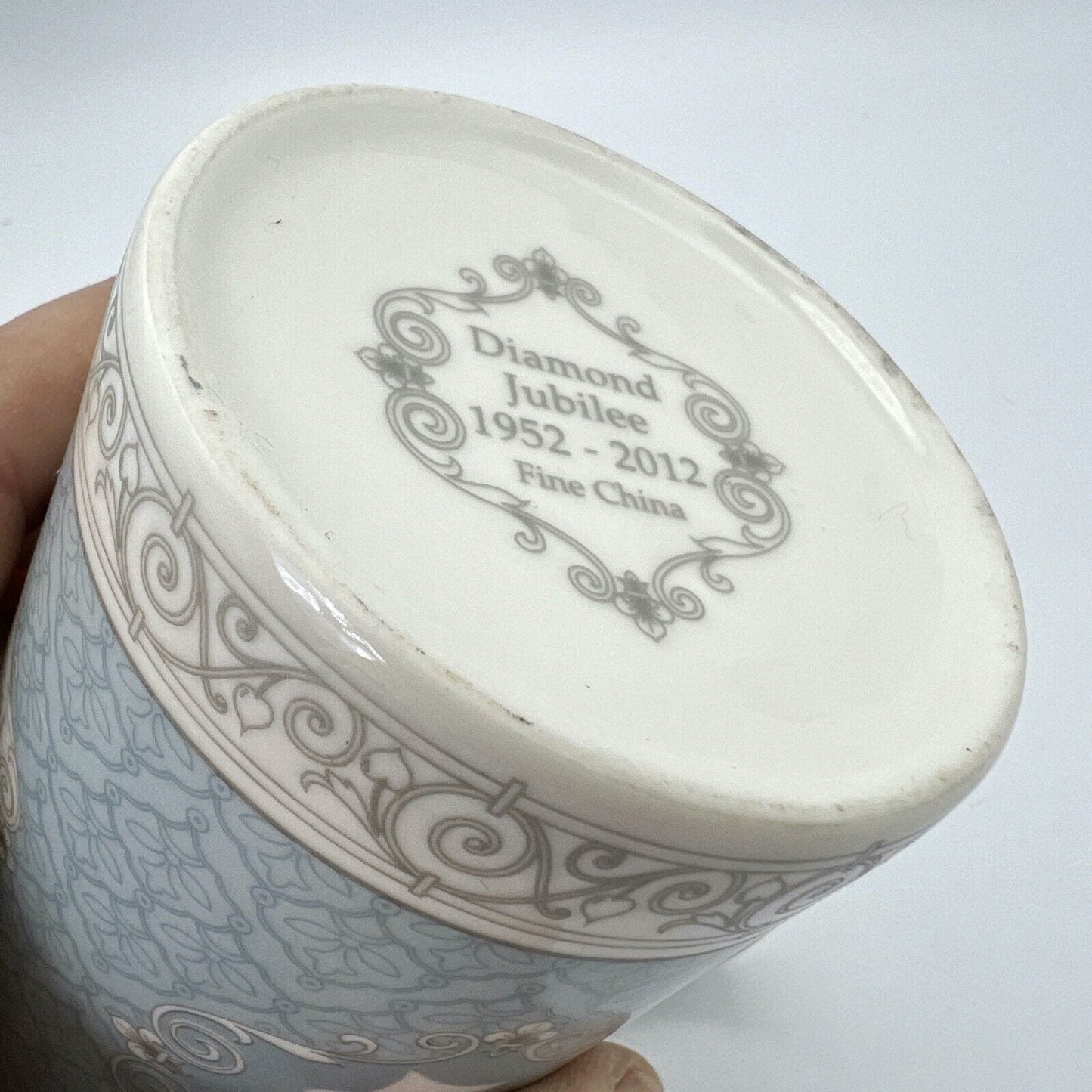 Antica Tazza Mug Inglese Regina Elisabetta II Casa Reale commemorativa GIUBILEO Categoria Boccali
