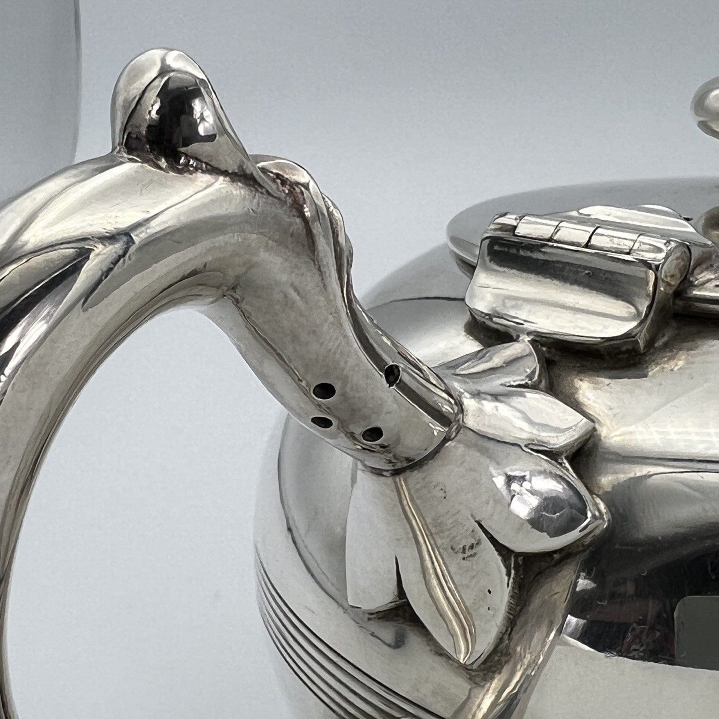 Antica Teiera inglese in argento silver plated sheffield caffettiera epoca 1930 Categoria Sheffield & Argento