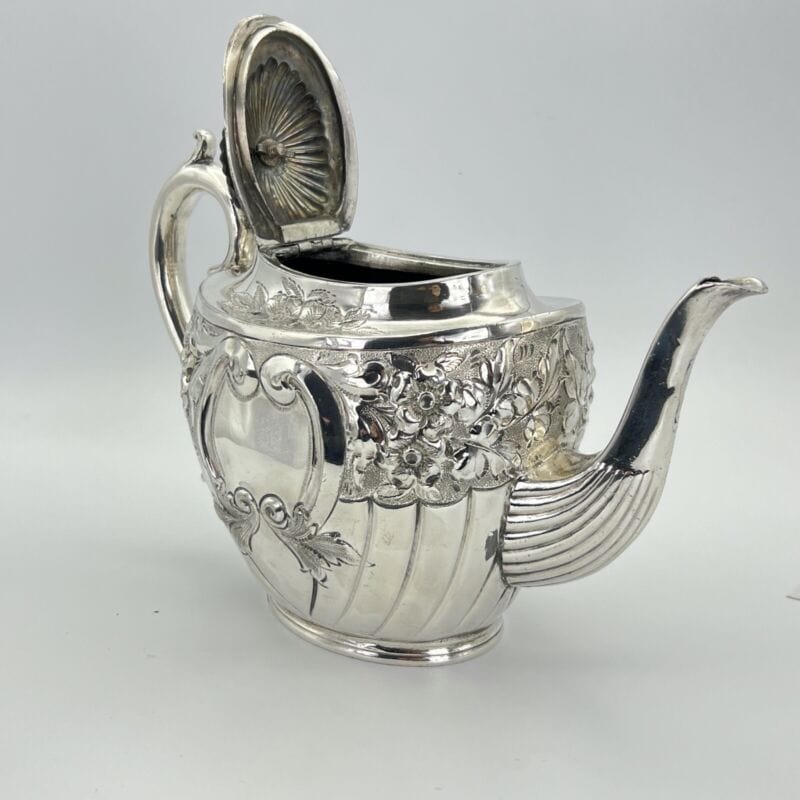 Antica Teiera inglese in argento silver plated sheffield caffettiera epoca 800 X Categoria Sheffield & Argento