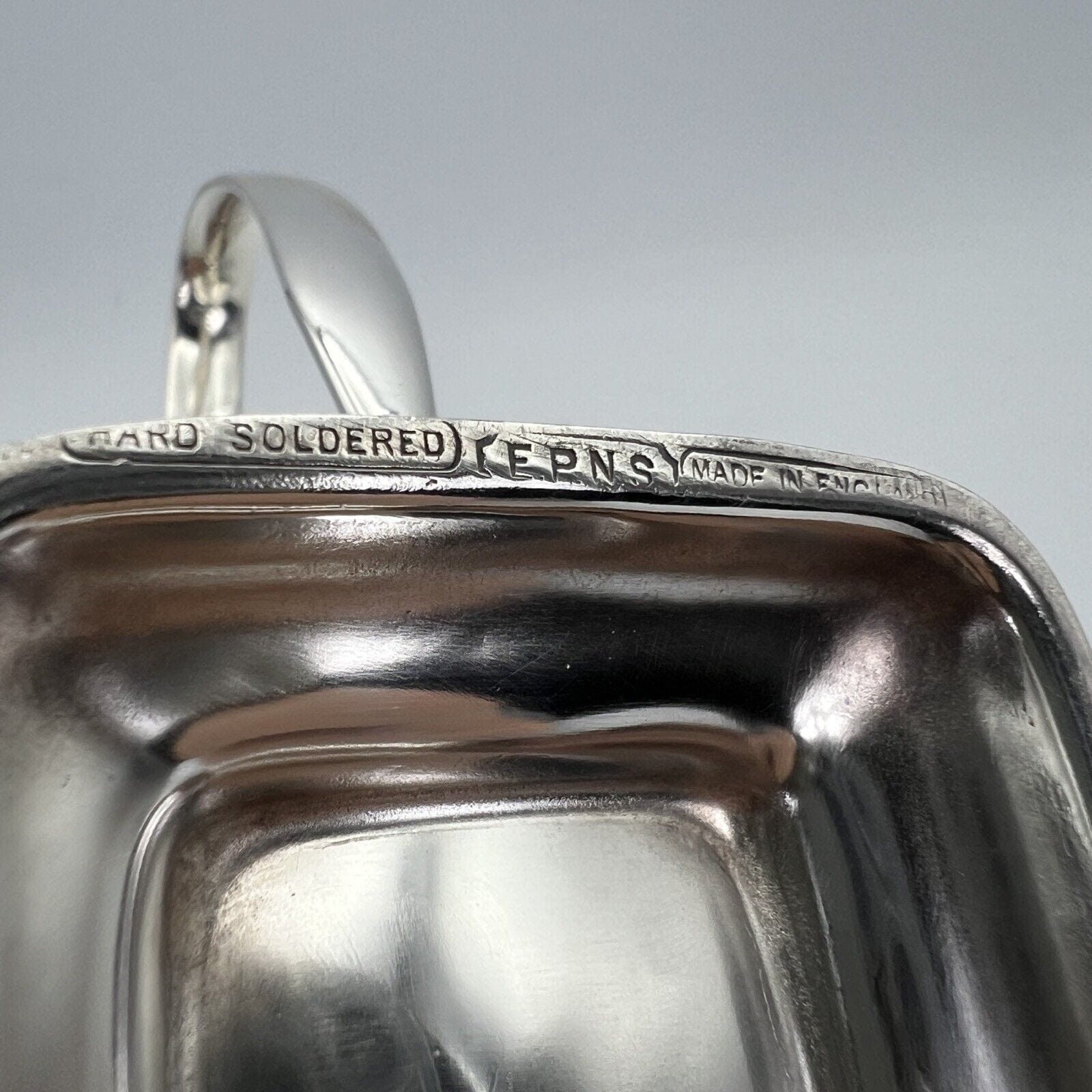 Antica zuccheriera in argento sheffield ciotola in silver plate inglese Deco' Categoria  Sheffield & Argento