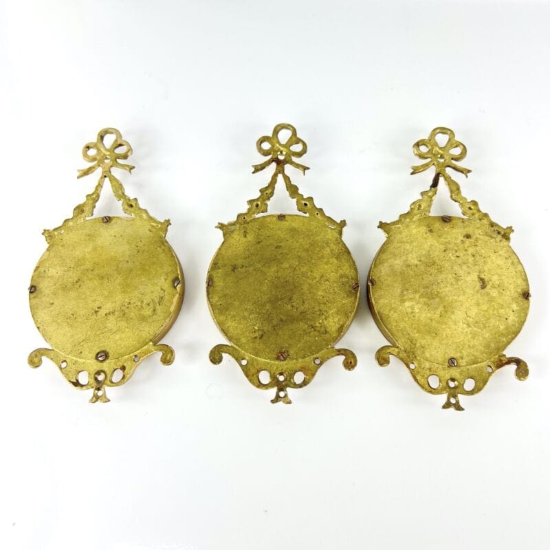 Antichi quadretti in miniatura vintage Fagiani ottone bronzo ceramica con fiocco Categoria Quadri
