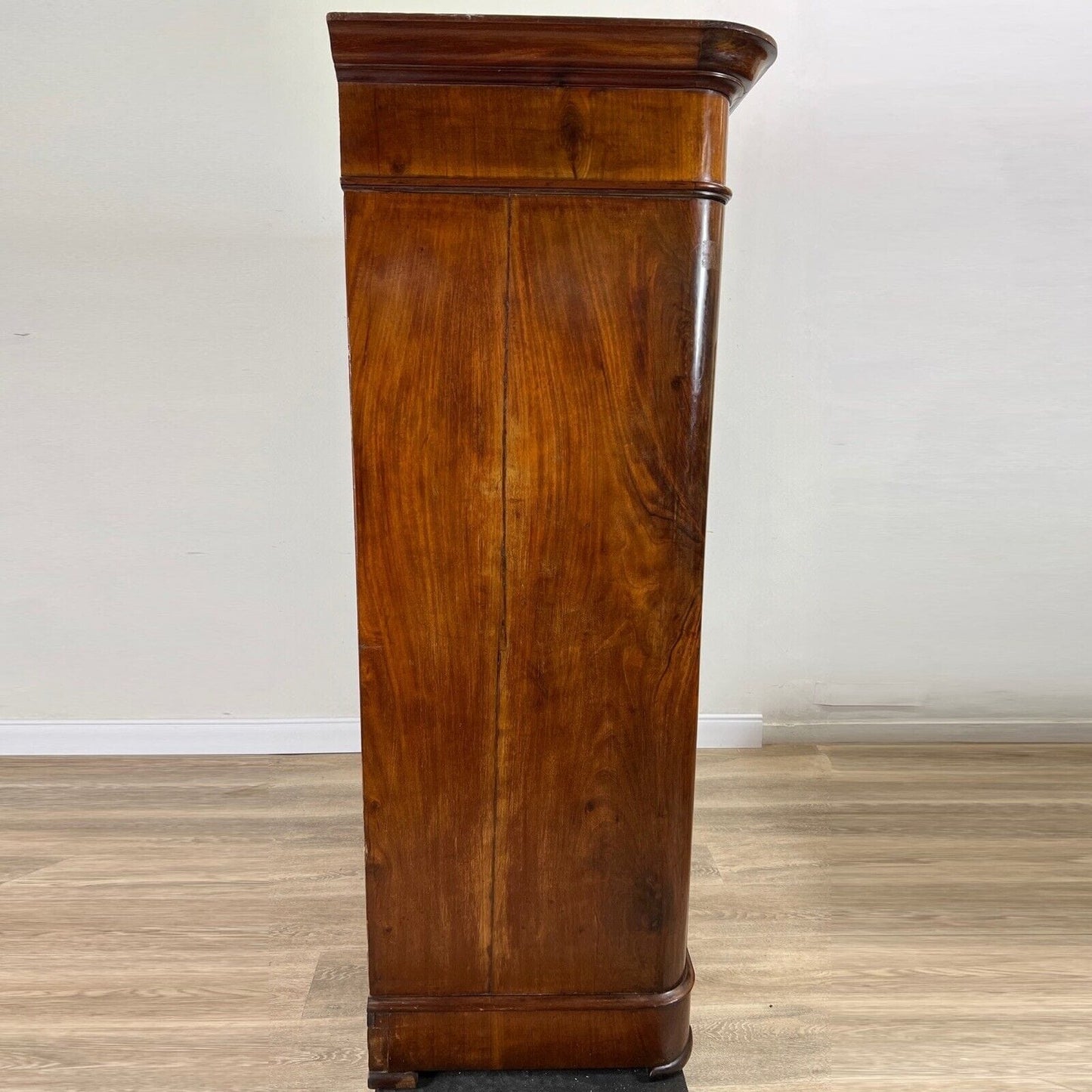 Antico Armadio Credenza Libreria Stipo Inglese epoca 800 in legno di Mogano Categoria Vetrine