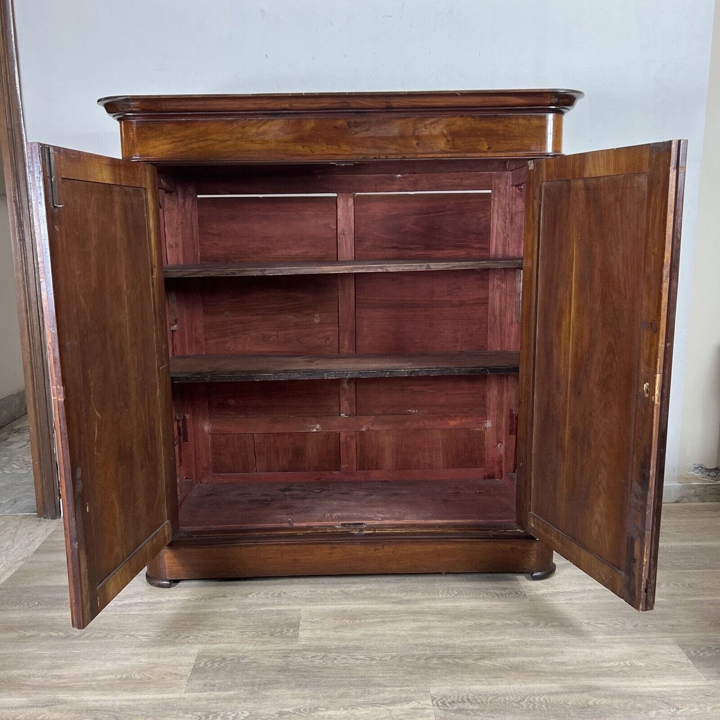 Antico Armadio Credenza Libreria Stipo Inglese epoca 800 in legno di Mogano Categoria Vetrine
