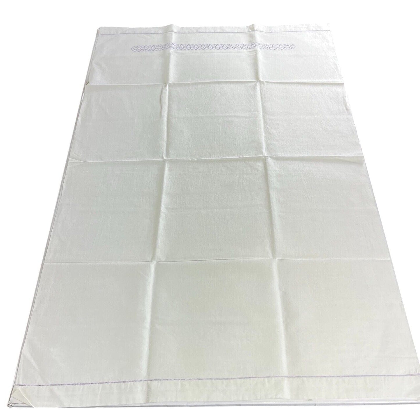 Antico Asciugamani bianco Anni 60 70 in misto Lino Ricamato Lilla Vintage Retro Categoria Corredo Pizzi e Tessuti