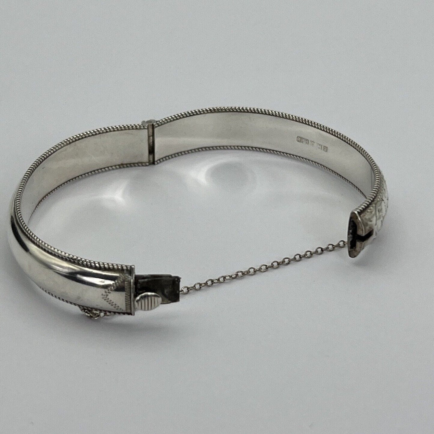 Antico Bracciale da donna in Argento 925 braccialetto a fascia rigido anno 1965 Categoria Bigiotteria & Accessori