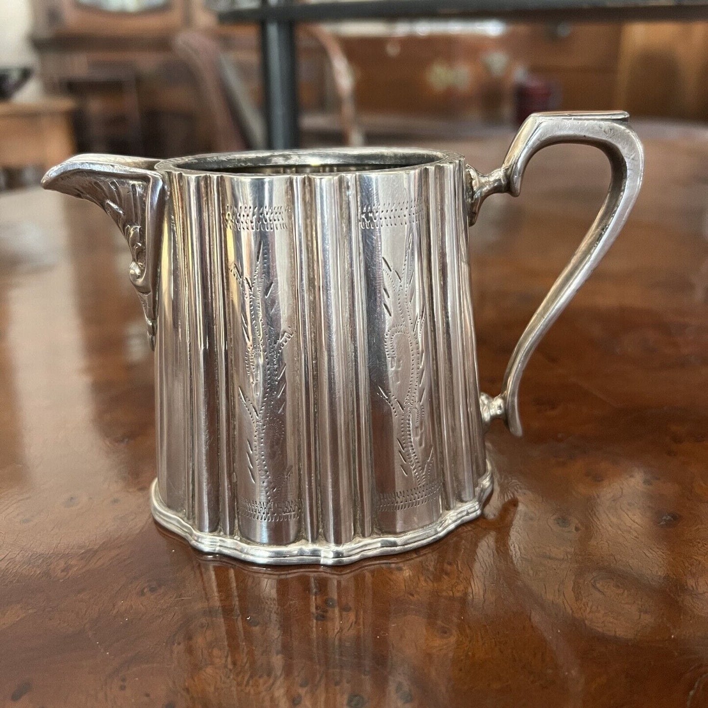 Antico Bricco per latte in argento sheffield lattiera silver plate inglese ' 800 Categoria Sheffield & Argento