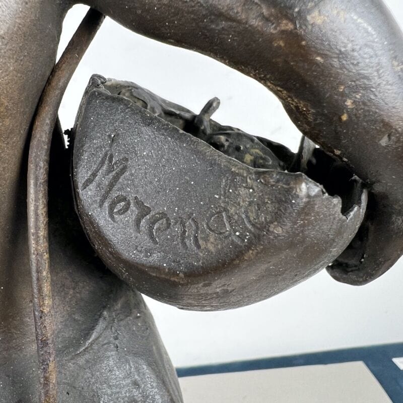 Antico bronzo scultura in firmata antica statua Aragostaio Venditore di Granchi Categoria Ottone