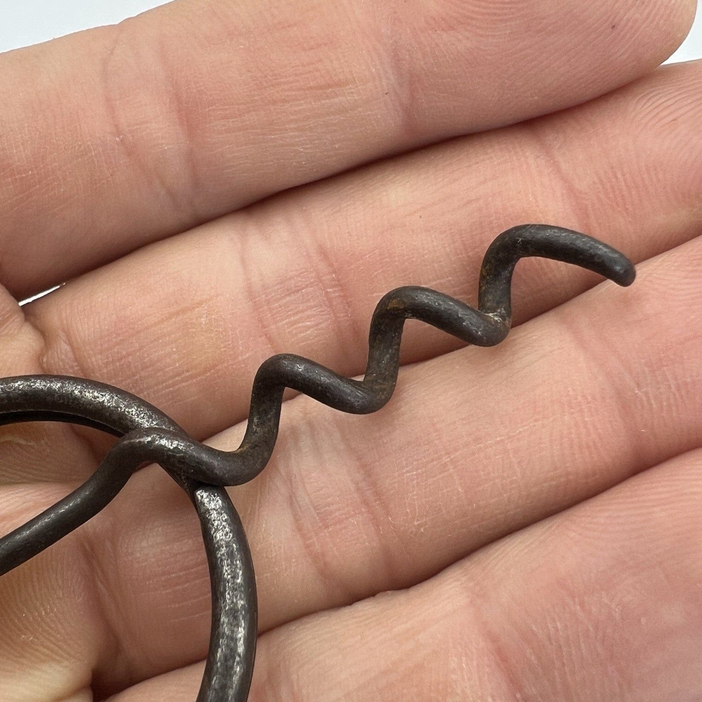 Antico Cavatappi tascabile da collezione d'epoca pieghevole portachiavi in ferro Categoria Cavatappi