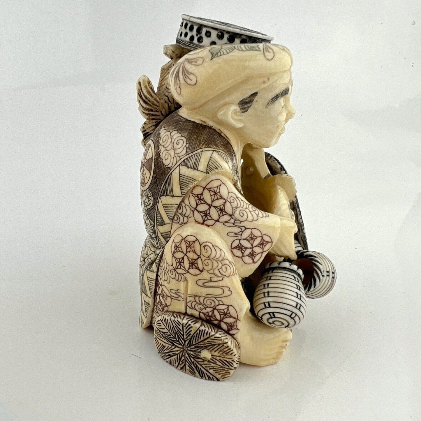Antico Okimono Scultura Giapponese statuetta Netsuke statuina 900 Venditore Categoria Sculture e Miniature