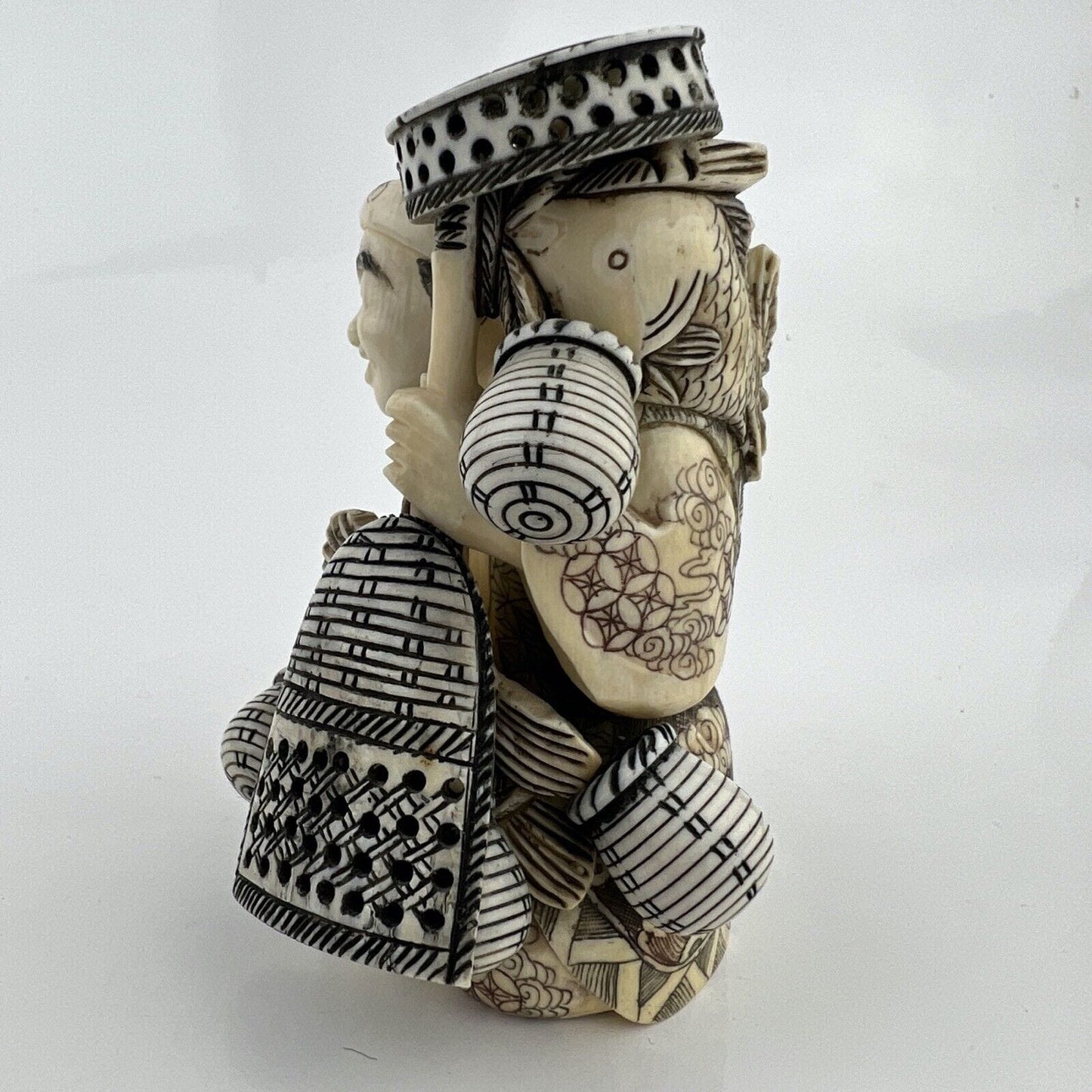 Antico Okimono Scultura Giapponese statuetta Netsuke statuina 900 Venditore Categoria Sculture e Miniature