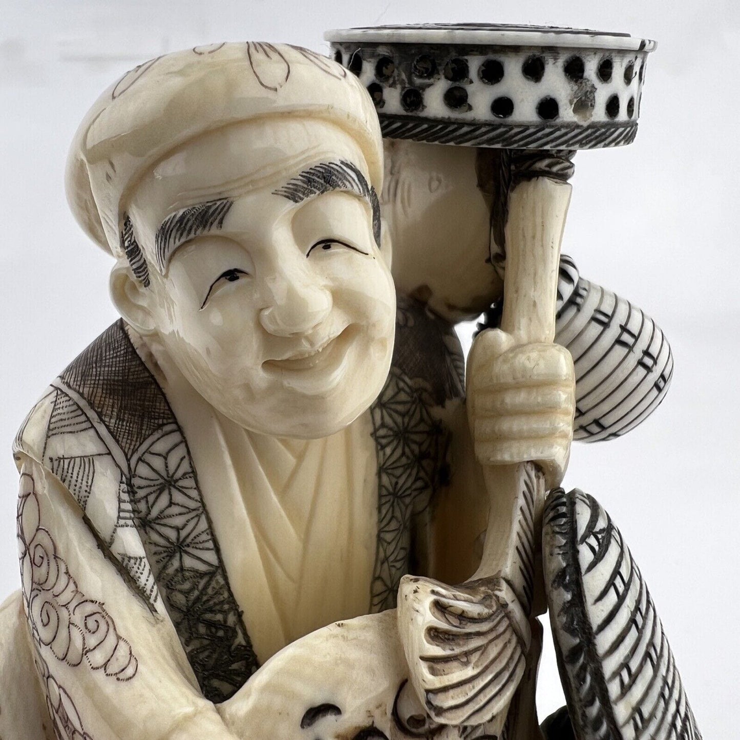 Antico Okimono Scultura Giapponese statuetta Netsuke statuina 900 Venditore Categoria Sculture e Miniature
