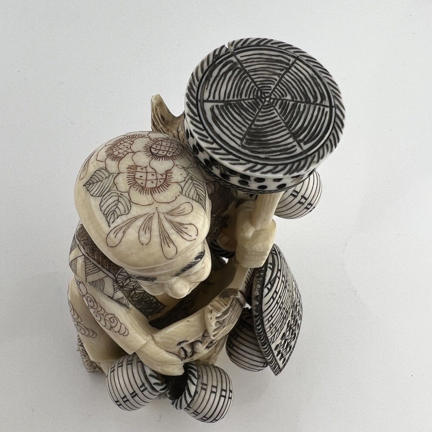 Antico Okimono Scultura Giapponese statuetta Netsuke statuina 900 Venditore Categoria Sculture e Miniature